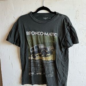 Set of Bronco Graphic T-Shirt (2)